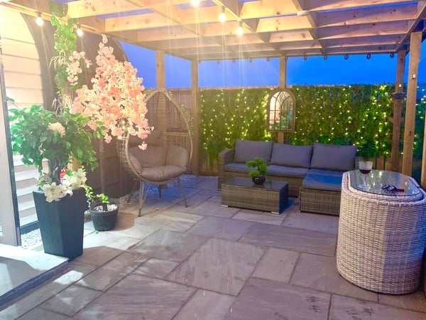 Killoch Tpod couples only, dog friendly